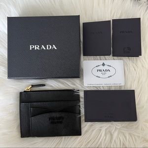 MINT Like New Prada Saffiano Waves Black Leather Card Holder